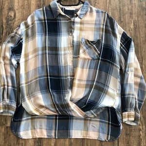 Gabi & Sam plaid cynched front bottom shirt